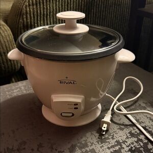 Rival 3 cup rice cooker